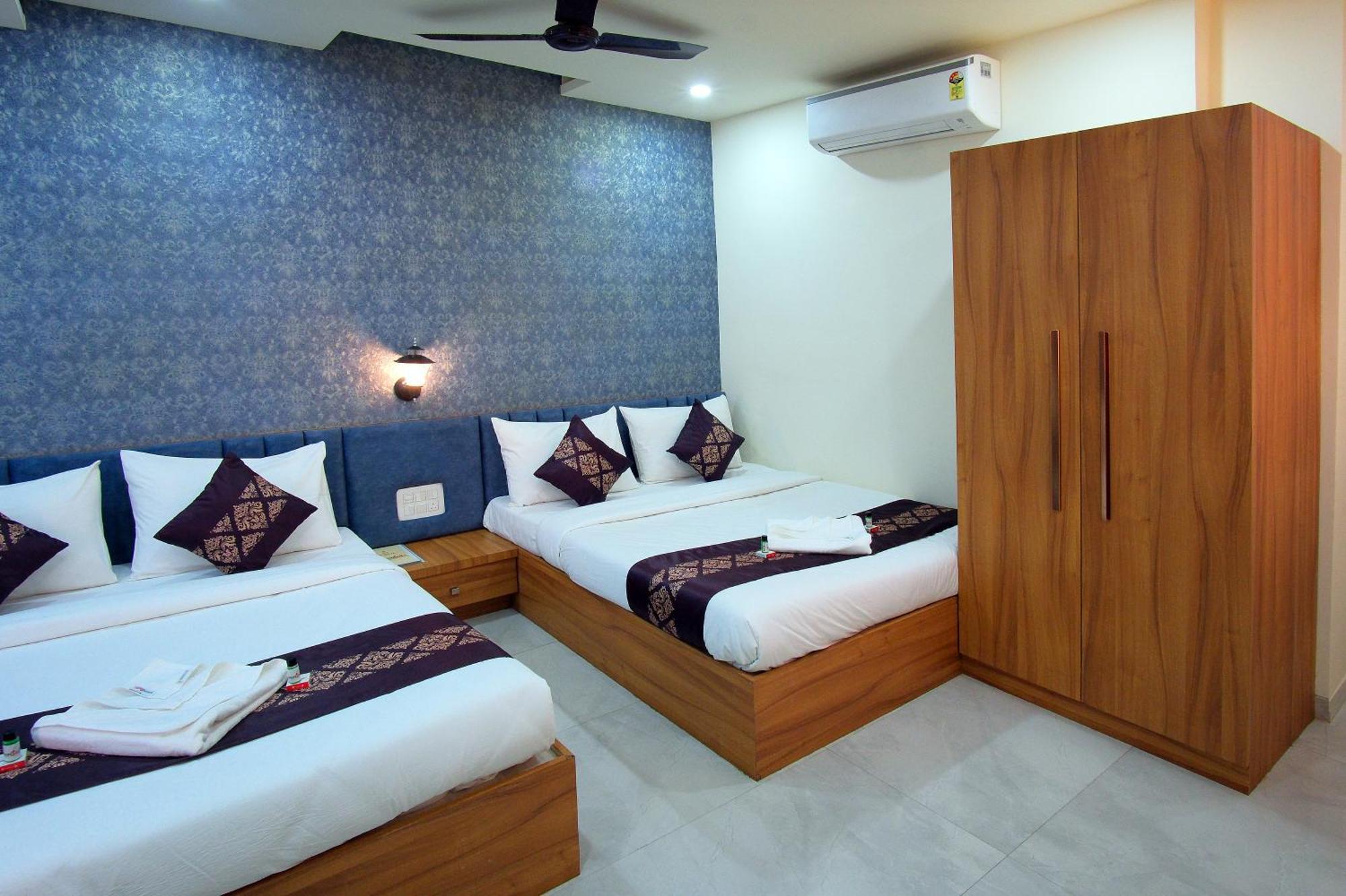 Hotel The Marion Nashik Exterior foto